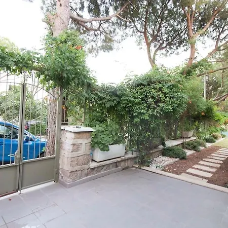 Вілла Spacious Exquisite 5br With Private Pool *