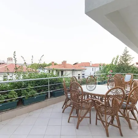 Вілла Spacious Exquisite 5br With Private Pool *