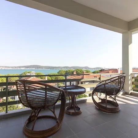 Spacious Exquisite 5br With Private Pool Вілла *